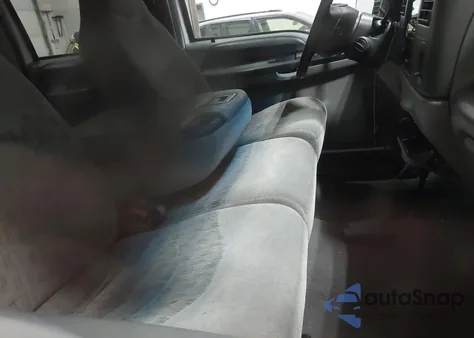 1999 Ford F-350 Lariat/Xl/Xlt from USA, damaged, VIN 1FTSW31S1XEC16980